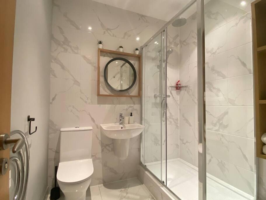 Stunning One B/R Apartment - City Centre Leeds  Buitenkant foto